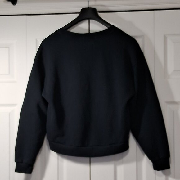 Abercrombie & Fitch Soft A&F Boxy Cropped Crewneck Sweater - Picture 2 of 11